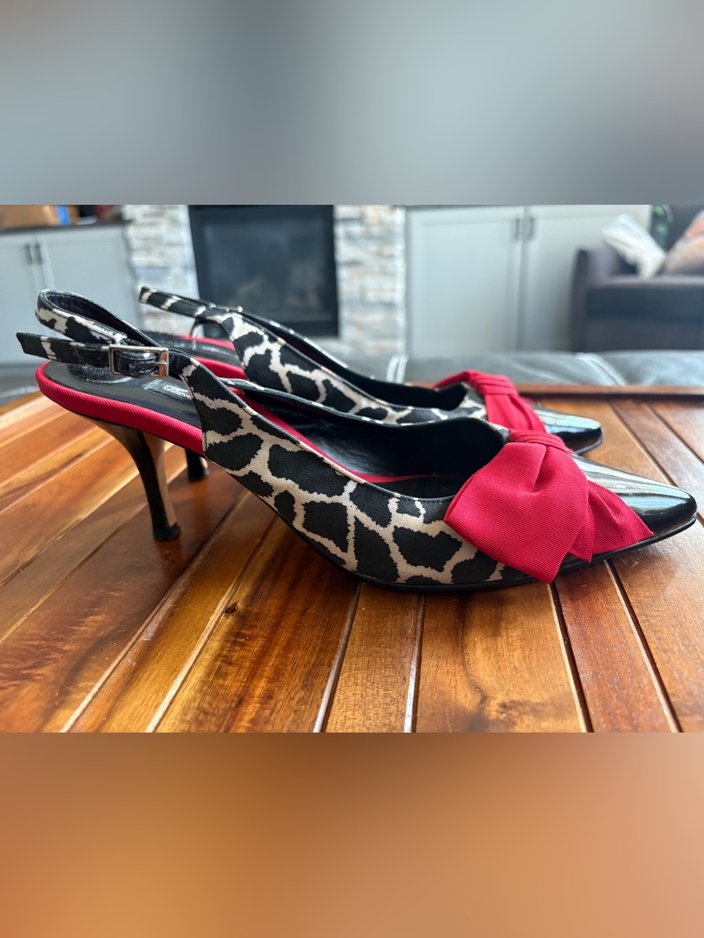 VTG Beverly Feldman Giraffe Print Slingback Heels Red Bow